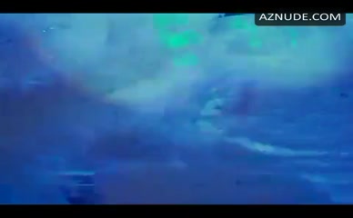 LUCY LIU NUDE/SEXY SCENE IN CHARLIE'S ANGELS: FULL THROTTLE