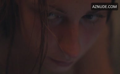 ARIELLE HOLMES NUDE/SEXY SCENE IN HEAVEN KNOWS WHAT
