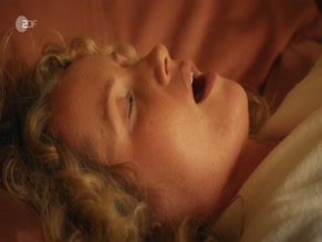 CORNELIA GROSCHEL in VERHANGNISVOLLE LEIDENSCHAFT SYLT (2025)