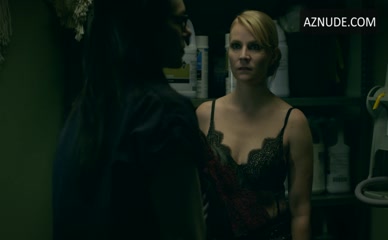 EMILY TARVER NUDE/SEXY SCENE IN ORANGE IS THE NEW BLACK