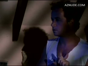 JEWEL DE'NYLE NUDE/SEXY SCENE IN PAULY SHORE IS DEAD