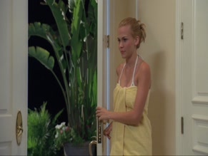 ALLISON LANGE in SEX AND THE TEENAGE MIND (2002)