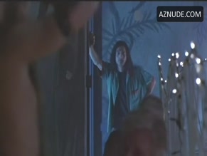 MIA KIRSHNER in EXOTICA (1994)