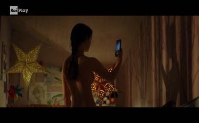 ANNA AGIO NUDE/SEXY SCENE IN NUDES