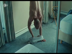 MINNA WUNDRICH NUDE/SEXY SCENE IN IVO
