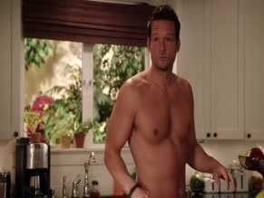 COURTENEY COX in COUGAR TOWN (2009-2015)