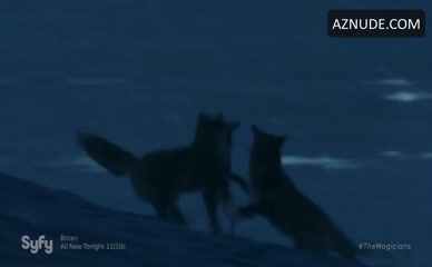 OLIVIA TAYLOR DUDLEY NUDE/SEXY SCENE IN THE MAGICIANS