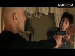 ANNABELLE WALLIS in THE BROTHERS GRIMSBY (2016)