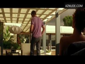 HALLE BERRY in SWORDFISH (2001)