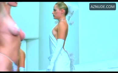 AIMEE MULLINS NUDE/SEXY SCENE IN THE ORDER: FROM MATTHEW BARNEY'S CREMASTER 3