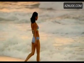 YUNJIN KIM in LOST (2004-2010)