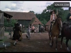 LISA MULIDORE NUDE/SEXY SCENE IN THE WICKED LADY