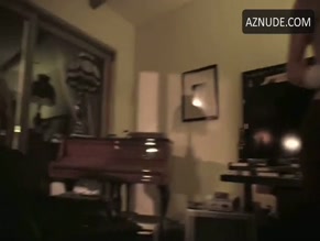 HANNAH HUGHES NUDE/SEXY SCENE IN V/H/S/2