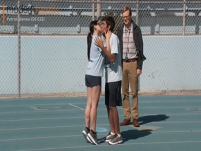 ARIEL WINTER NUDE/SEXY SCENE IN MODERN FAMILY