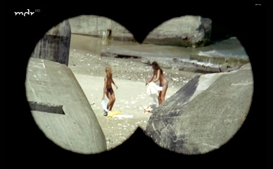 BENTE ANDERSEN,TINA REYNOLD NUDE/SEXY SCENE IN OLSEN BANDEN I JYLLAND