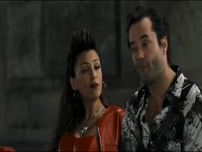 MARIELLA AHRENS in 666 - TRAUE KEINEM, MIT DEM DU SCHLAFST! (2002)