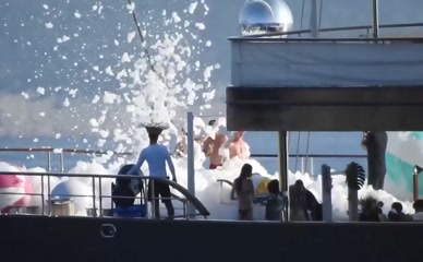 LAUREN SANCHEZ in LAUREN SANCHEZ CLAD FOAM PARTY