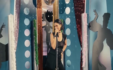 GIULIA BEVILACQUA NUDE/SEXY SCENE IN PARE PARECCHIO PARIGI