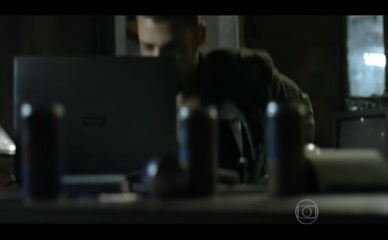 SAMARA FELIPPO NUDE/SEXY SCENE IN O CACADOR