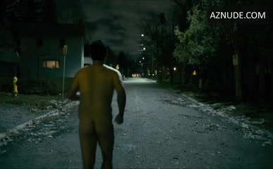 TOMMIE-AMBER PIRIE,KATHARINE ISABELLE,JEWEL STAITE,LAUREN LEE SMITH NUDE/SEXY SCENE IN HOW TO PLAN AN ORGY IN A SMALL TOWN