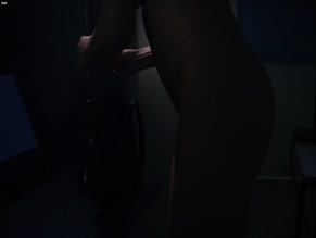 MARIA ROGERS NUDE/SEXY SCENE IN CAT RUN 2
