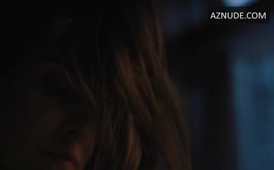 RILEY KEOUGH NUDE/SEXY SCENE IN THE GIRLFRIEND EXPERIENCE