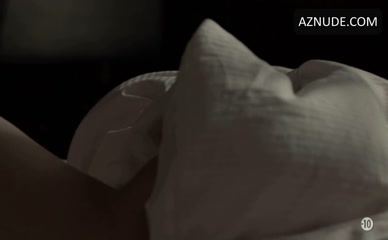 MOON DAILLY NUDE/SEXY SCENE IN TRANSPORTER: THE SERIES