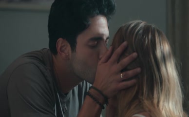 VERONICA OROZCO NUDE/SEXY SCENE IN JUST ALICE