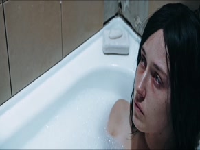 GEORGIA EYERS in VIOLETT