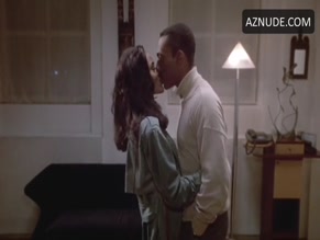 ROBIN GIVENS NUDE/SEXY SCENE IN BOOMERANG