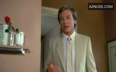 GOLDIE HAWN NUDE/SEXY SCENE IN WILDCATS