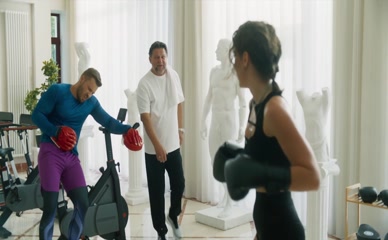 ALINA DULOVA NUDE/SEXY SCENE IN BEDNYE SMEYUTSYA, BOGATYE PLACHUT