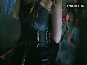 DIORA BAIRD NUDE/SEXY SCENE IN NIGHT OF THE DEMONS