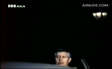 ANNE KASPRIK NUDE/SEXY SCENE IN POLIZEIRUF 110