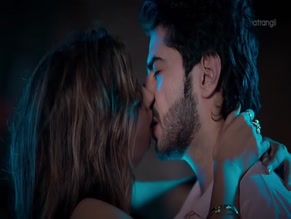 SHREYAA BISWAS NUDE/SEXY SCENE IN COCKPIT