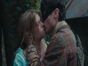 JULIA DE NUNEZ in LA REPARATION (2025)