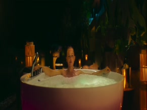 YULIYA PERESILD in ON I ONA (2024)