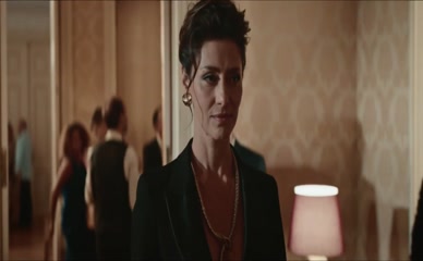 MARIA FERNANDA CANDIDO NUDE/SEXY SCENE IN VERMELHO MONET