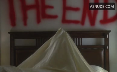 WINONA RYDER NUDE/SEXY SCENE IN SEX AND DEATH 101