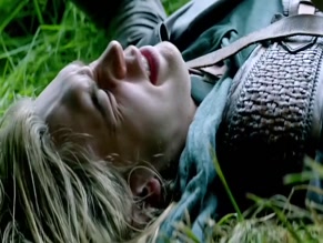 POPPY DRAYTON in THE SHANNARA CHRONICLES (2016-)