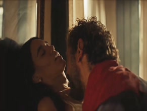 CARLA SALLE in GUERREIROS DO SOL