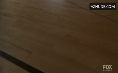 LEA MICHELE NUDE/SEXY SCENE IN GLEE