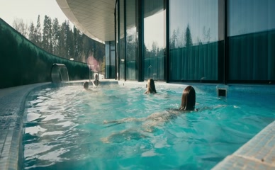 UNKNOWN NUDE/SEXY SCENE IN ZOLOTOYE DNO