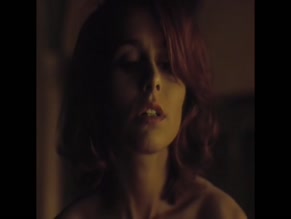 TARA FITZGERALD in RANCID ALUMINIUM (2000)