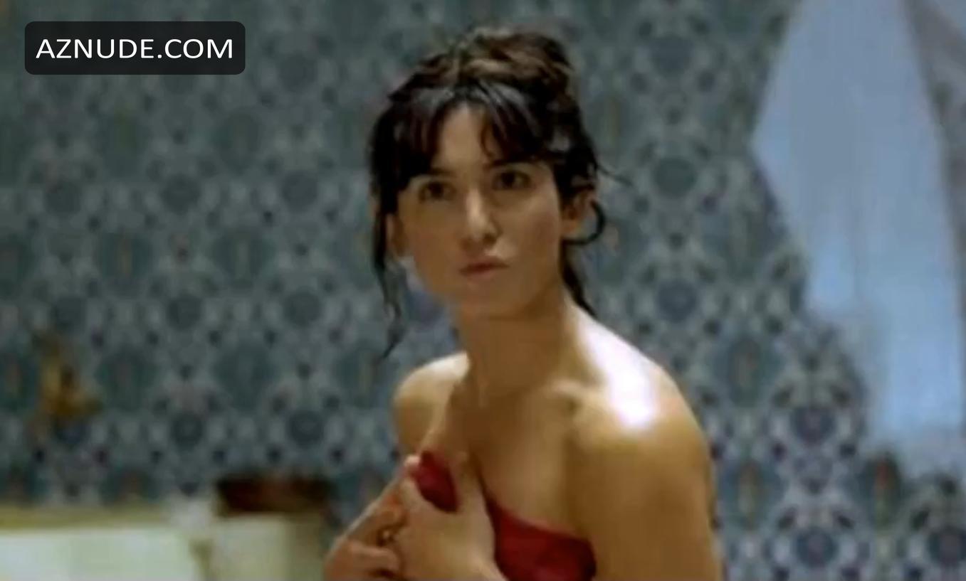 Ayşe tolga çıplak