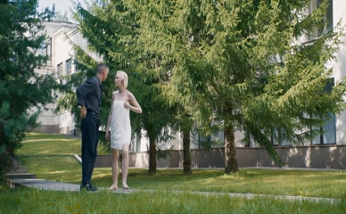 MARIYA KROTOVA NUDE/SEXY SCENE IN BEDNYE SMEYUTSYA, BOGATYE PLACHUT