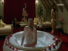 MARIA KOSTLINGER in OBEN OHNE (2007)