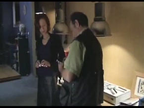 IOANNA TSIRIGKOULI in PARA LIGO, PARA PONTO, PARA TRIHA (2002)