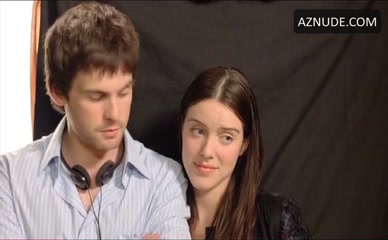 CARMEN ELECTRA NUDE/SEXY SCENE IN I WANT CANDY