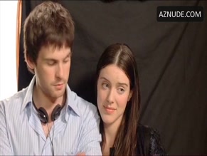 CARMEN ELECTRA NUDE/SEXY SCENE IN I WANT CANDY